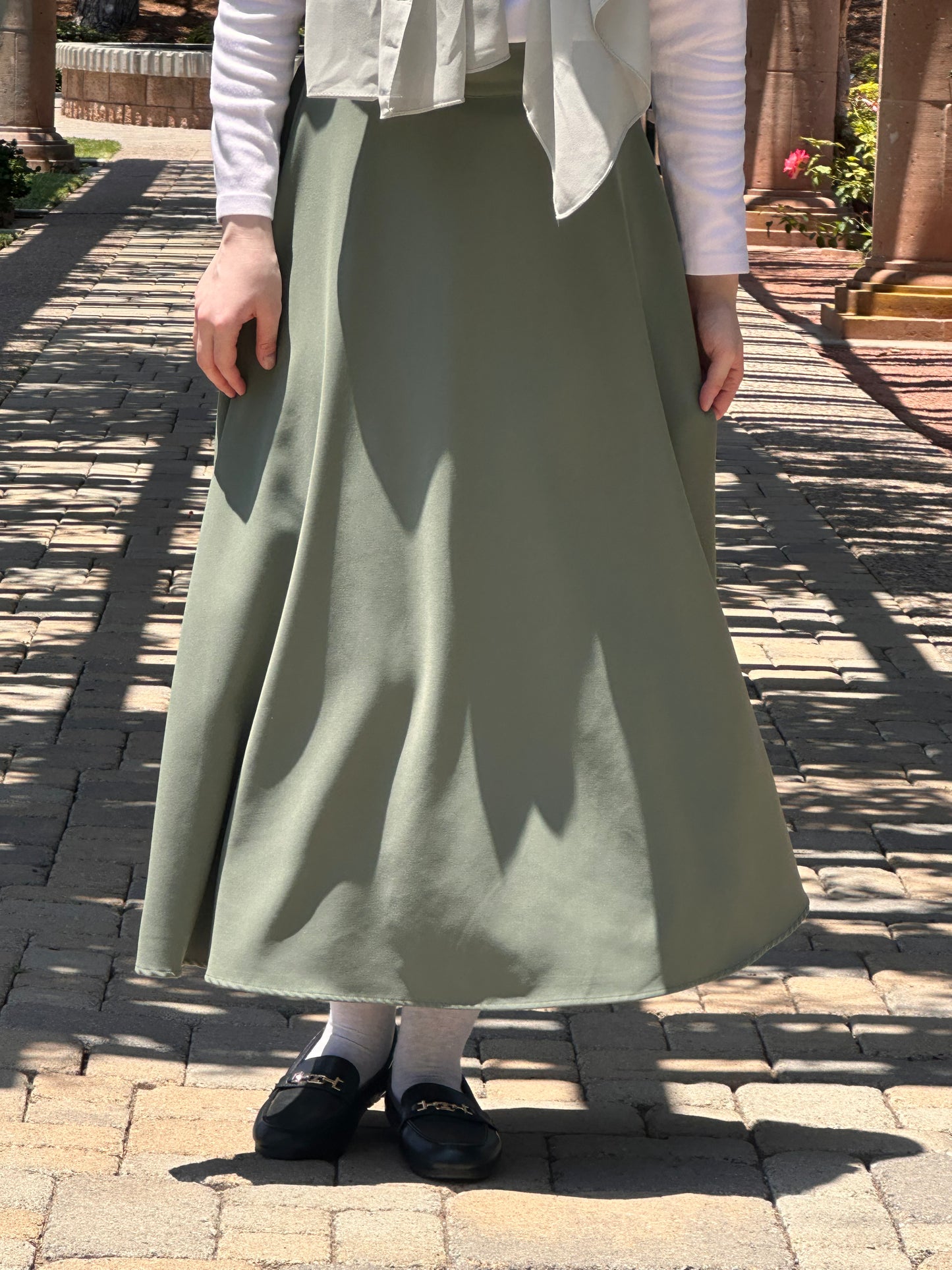 Plain Flowy Skirt